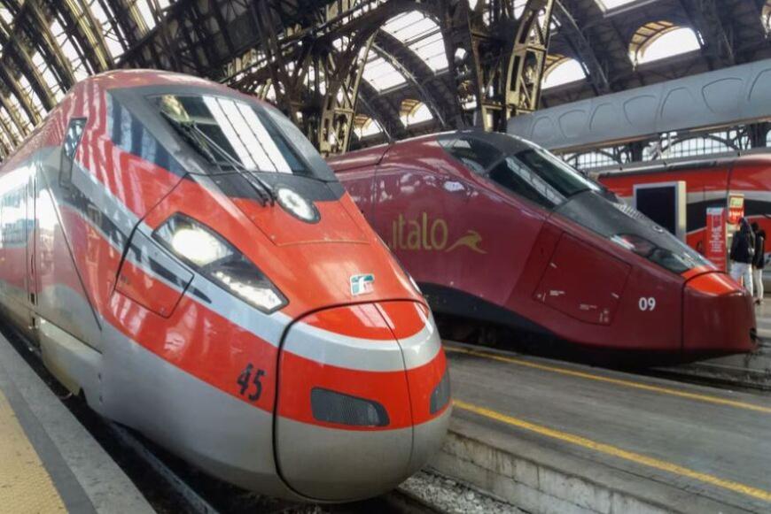 Treni dell'Alta velocità nella stazione di Milano Centrale