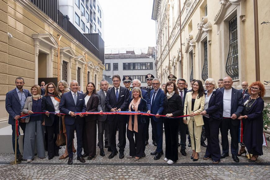 L'inaugurazione della biblioteca regionale