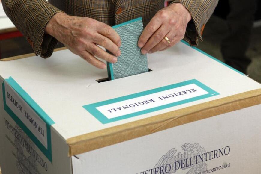 Urna elezioni regionali