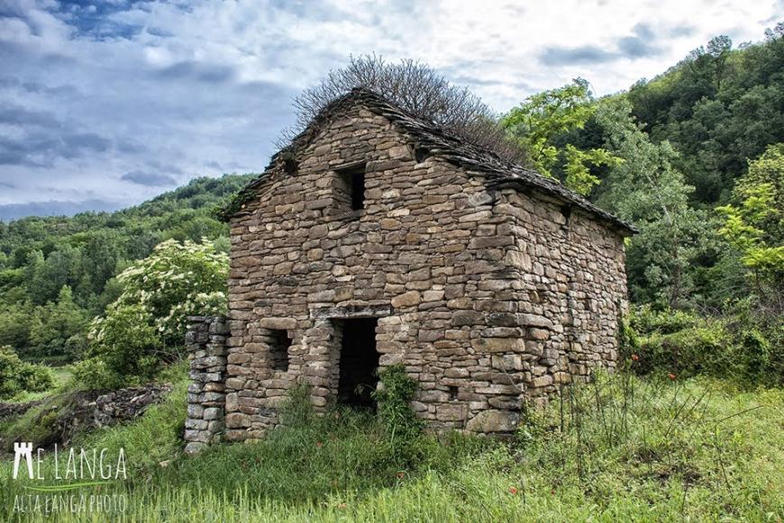 “A Regola d’Arte”. Pietre, Persone e Paesaggio in Alta Langa