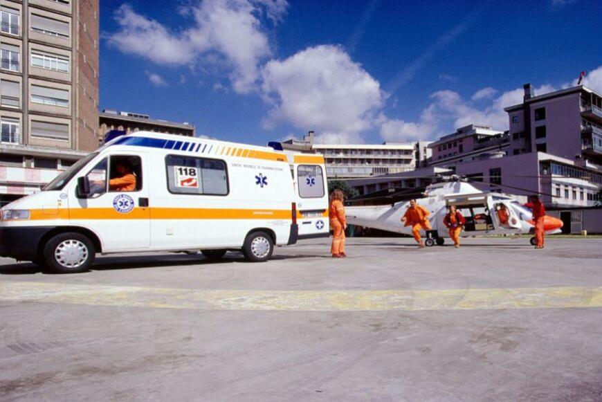 Un'ambulanza del servizio 118
