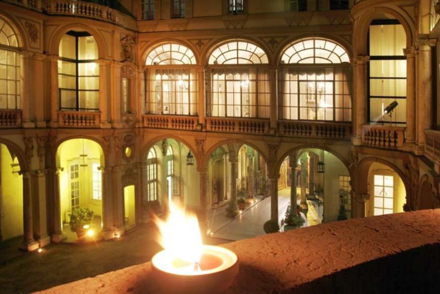 Cortile di Palazzo Lascaris consiglio regionale Piemonte