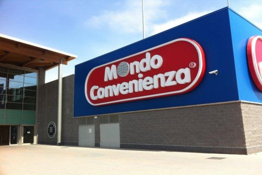 stabilimento Mondo Convenienza